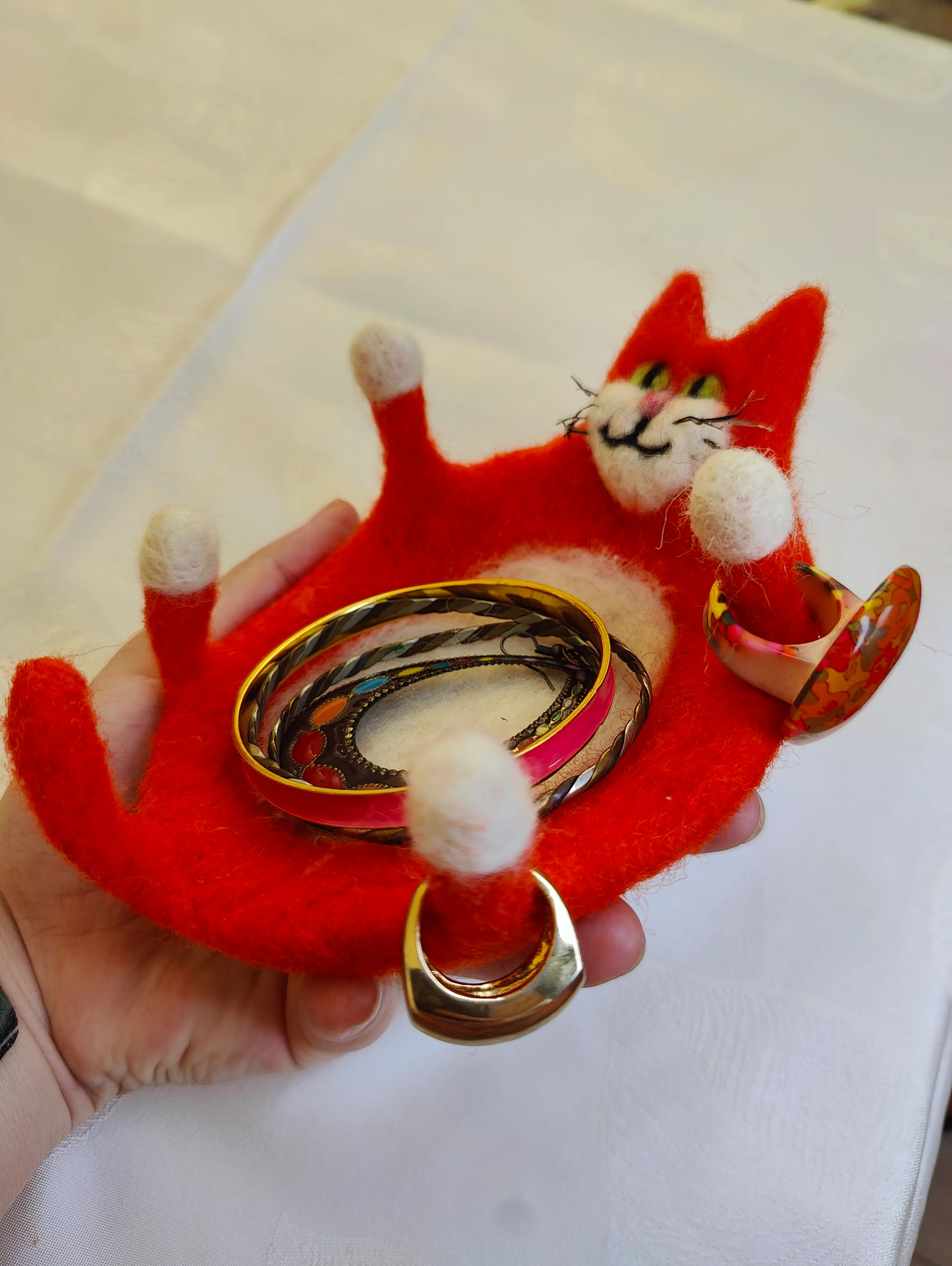 Котарак „Всички лапи горе“ – thumbnail 4